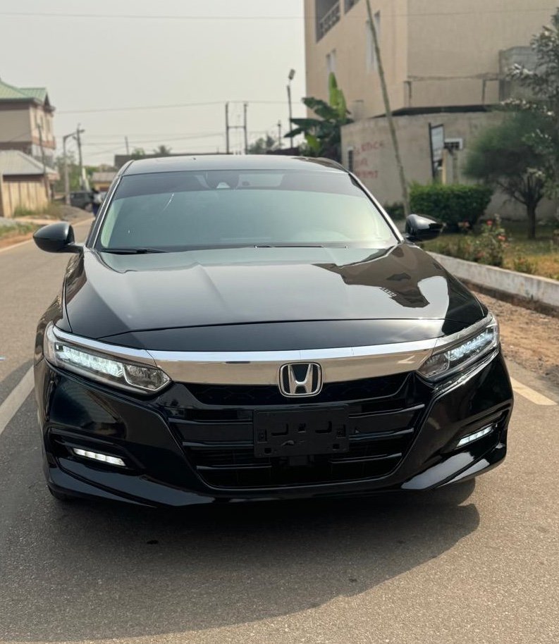 2018 honda accord 01